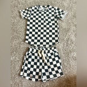 Checkered bamboo pocket tee and matching shorts